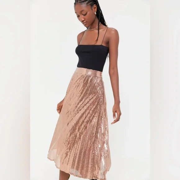 Gorgeous Sequin Skirt - Picture 1 of 7